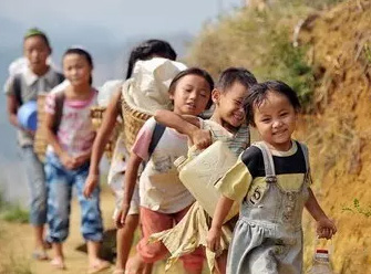 巖口鎮(zhèn)小學校園直飲水設備